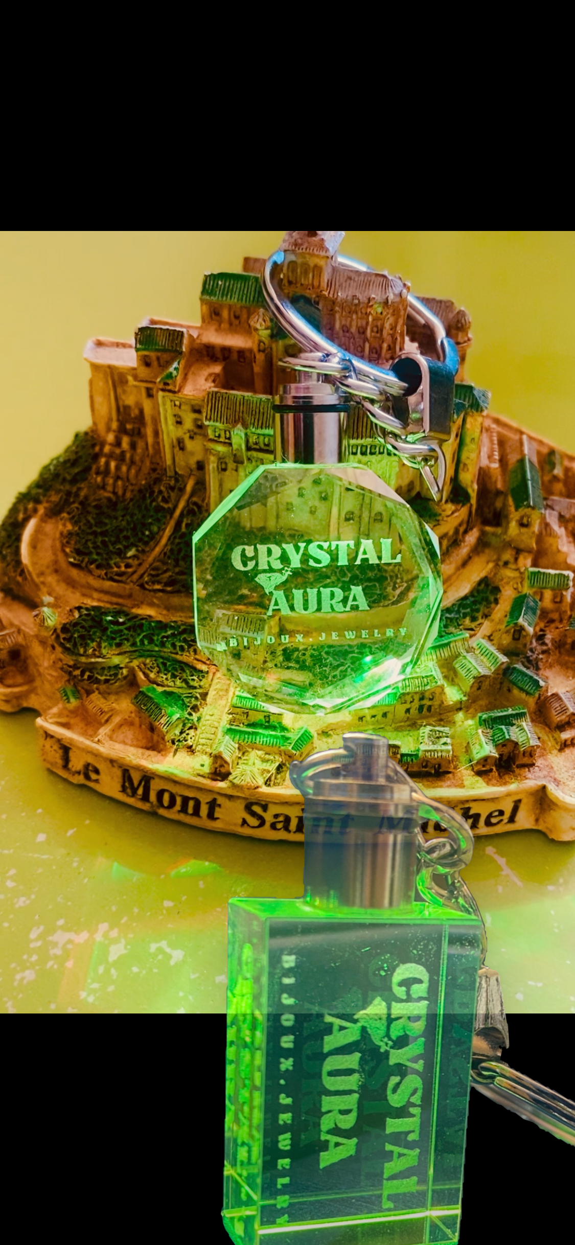 Porte clé en verre en cristal lumineux forme arrondie irrégulière laser personnalisable