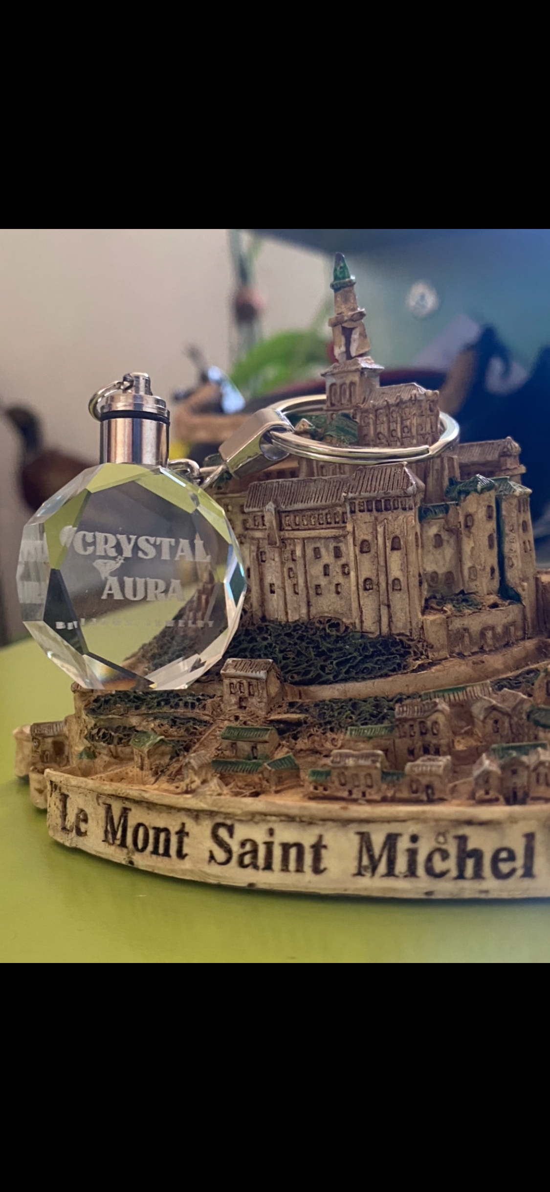 Porte clé en verre en cristal lumineux forme arrondie irrégulière laser personnalisable