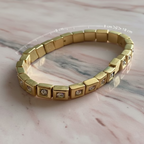 Bracelet Semi Élastique Pièces Carrées Dorées 5mm vue dimension 