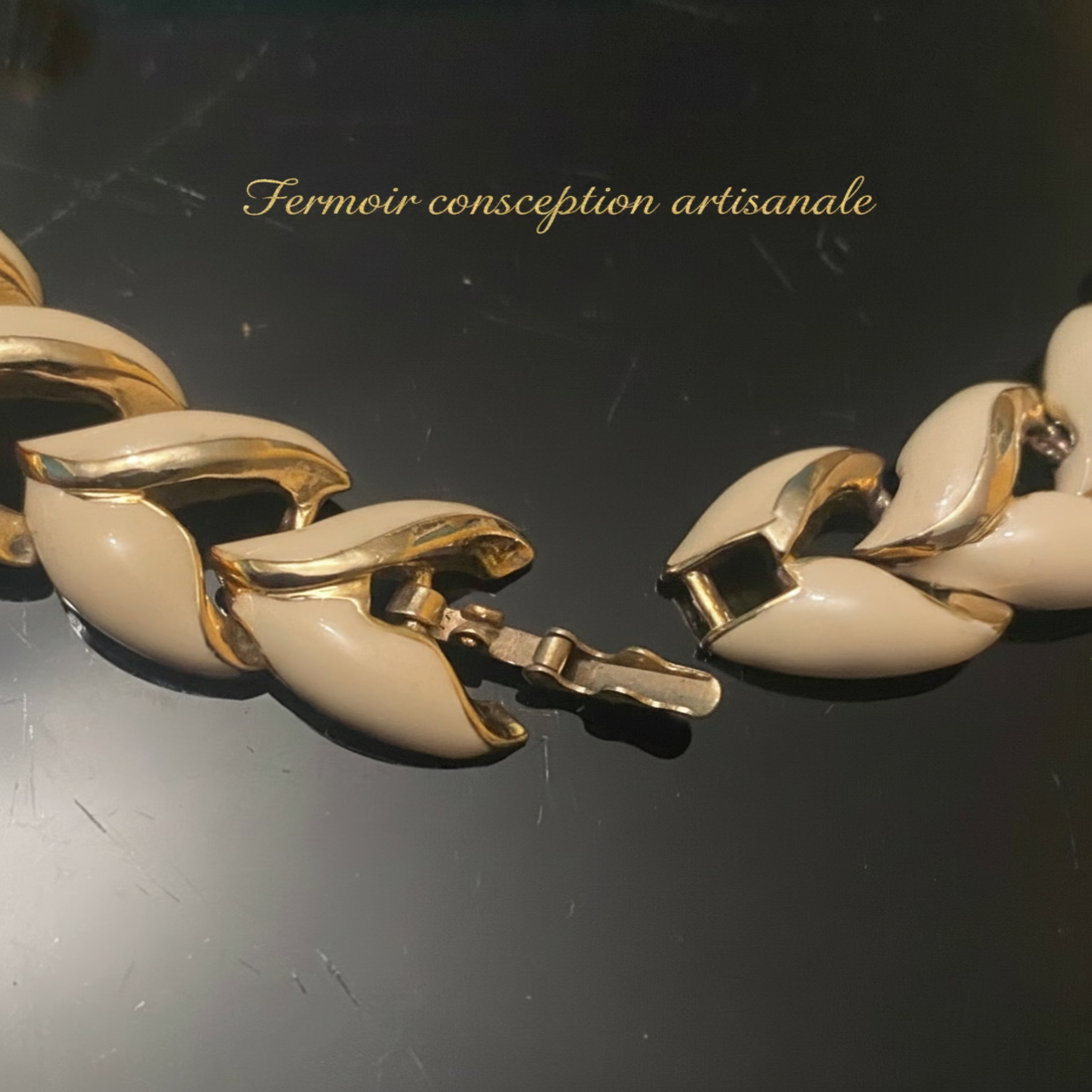 Collier Ras-le-Cou Prestige - Pièces Céramiques Tressées Forme Cœur - Liserés Dorés - Pièce Unique Artisanale