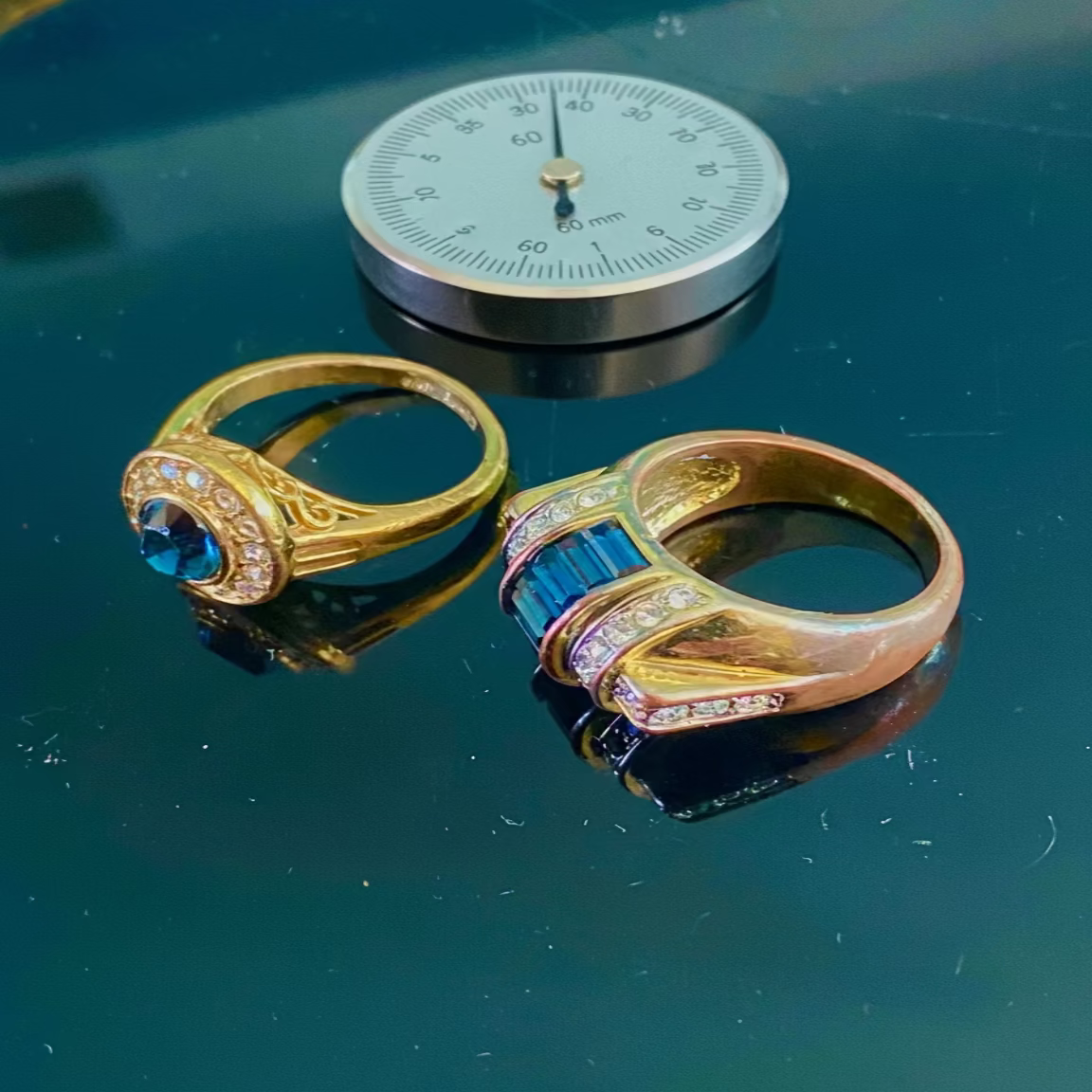 Bague Élégante Chic Prestige Plaqué Or 18K avec Perle Bleue Naturelle - 2 variantes uniques Édition Limitée