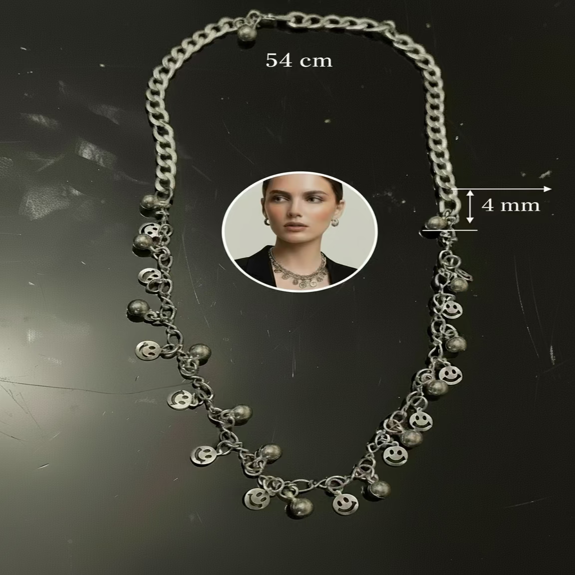 Collier Chaîne Tendance - Emojis Smily et Perles Métalliques Argenté - Pièce Unique