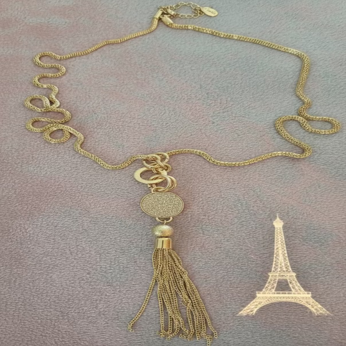 Collier Fashion Élégance - Pendentif Doré Pièces Fantaisie Pièce Unique