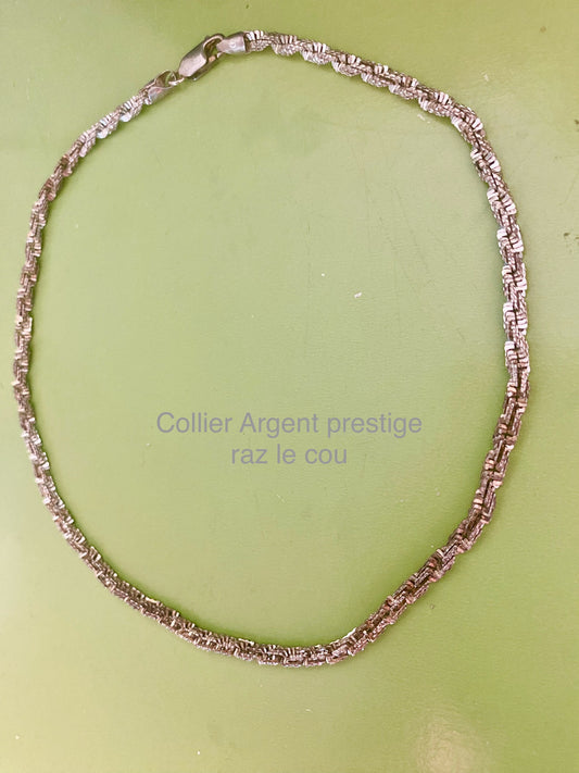 Collier Argent raz le cou pièce unique 1 article