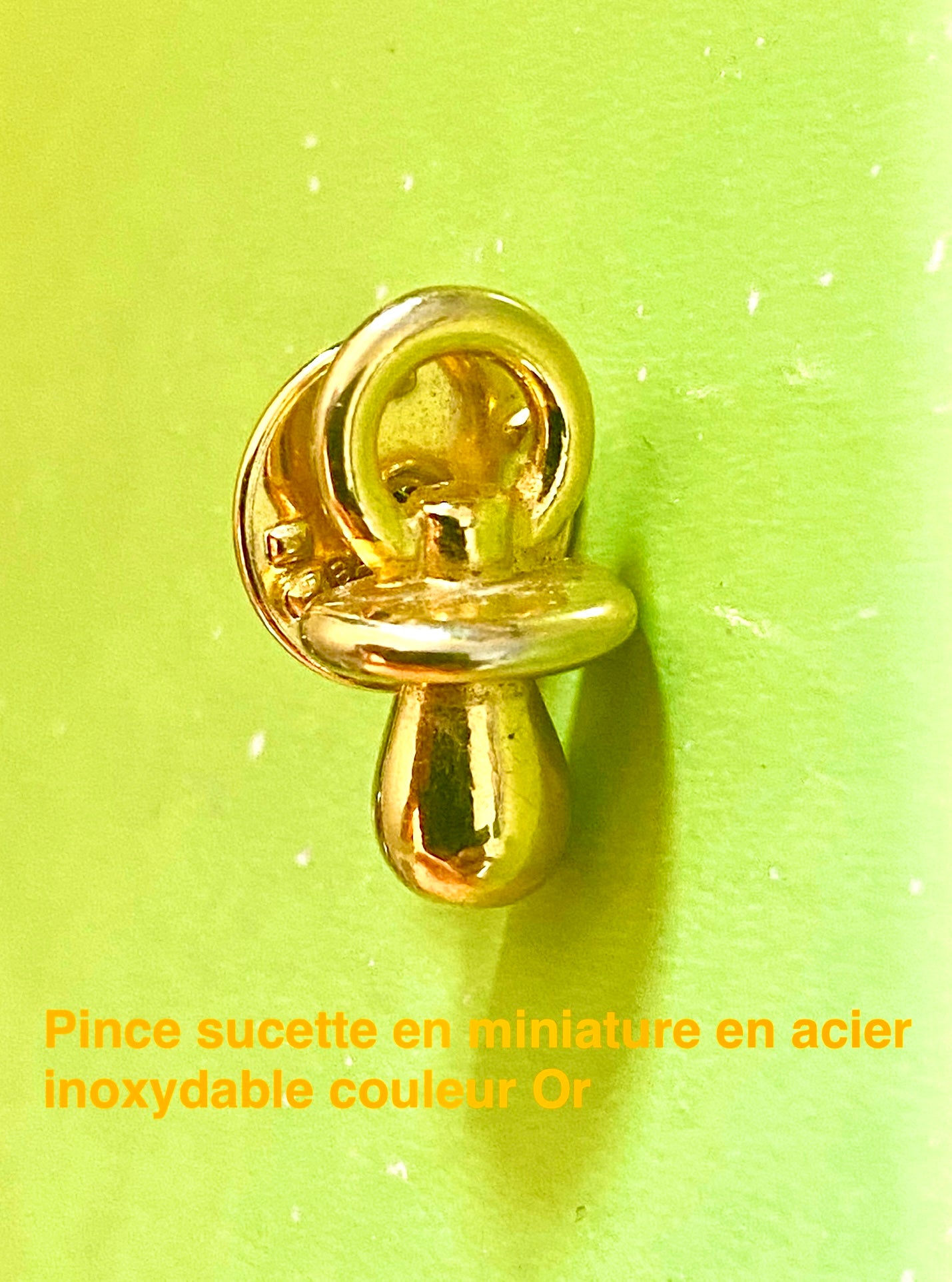 Pince ou pendentif mini tétine plaqué or pièce unique