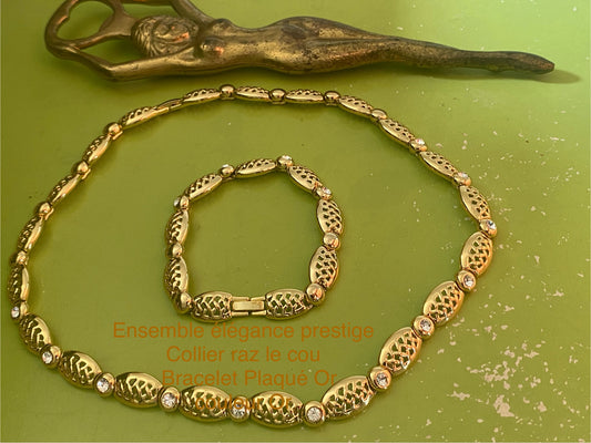 Ensemble Collier Bracelet fashion élégance. pièces uniques . Collection privée