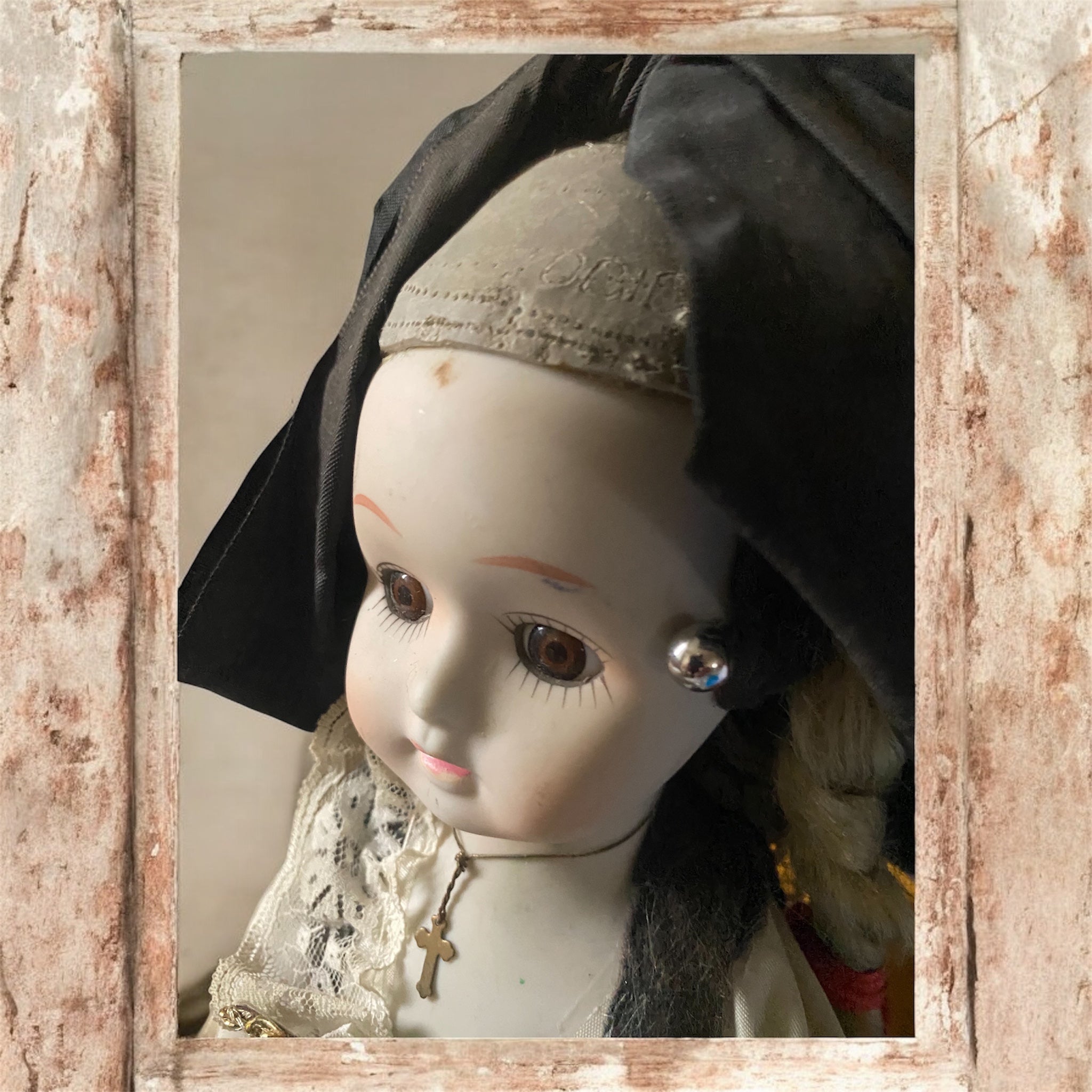 Boucles-d_oreille-mini-Metal-perle-mono-globe-couleur-Acier-vue-réelle