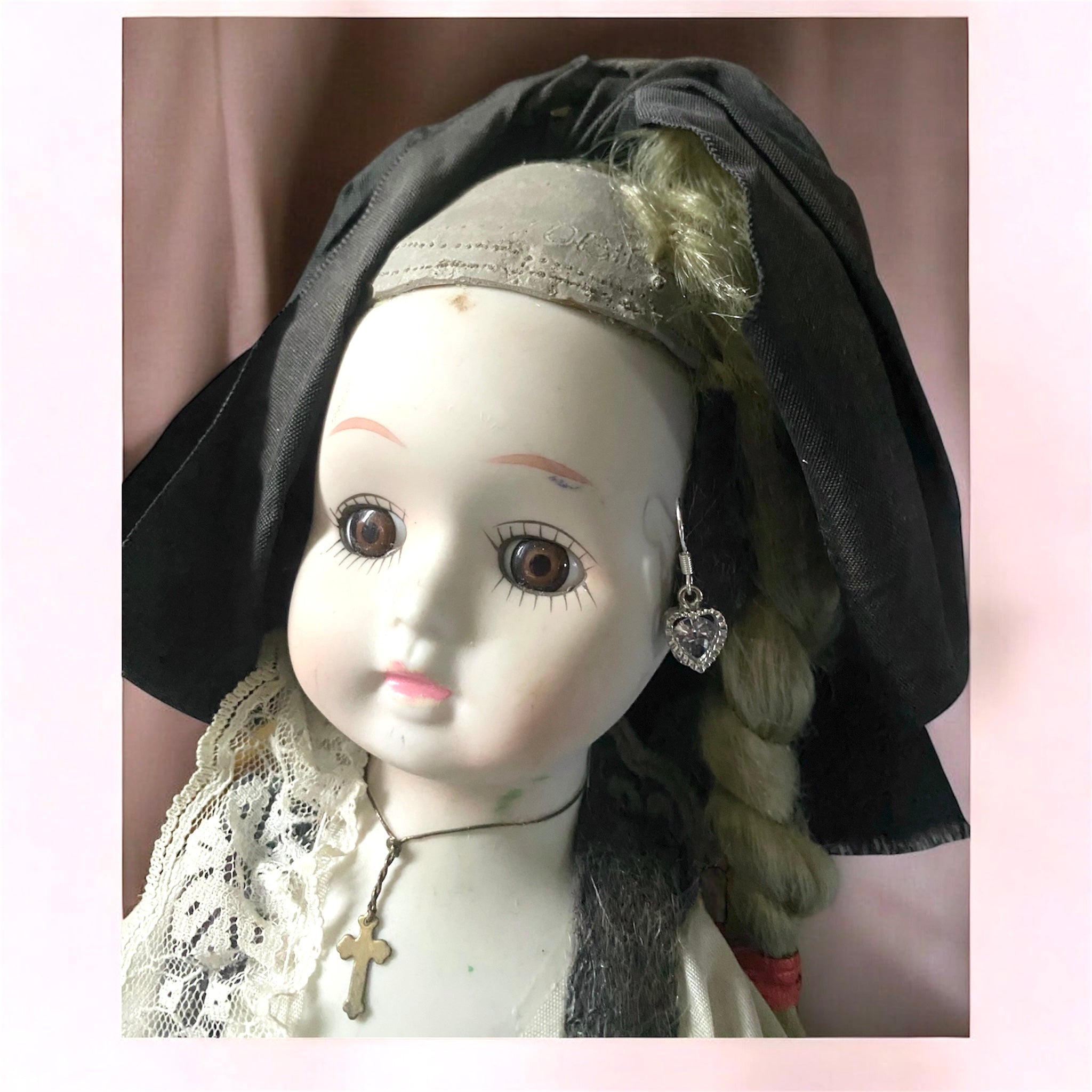 Boucles d'Oreilles Perlées Mini – 5 modèles élégants - Soutien aux Chats Abandonnés