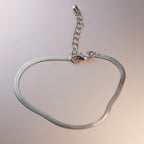 Bracelet_Metal_fin_leger_chaine_douce_vue-oblique