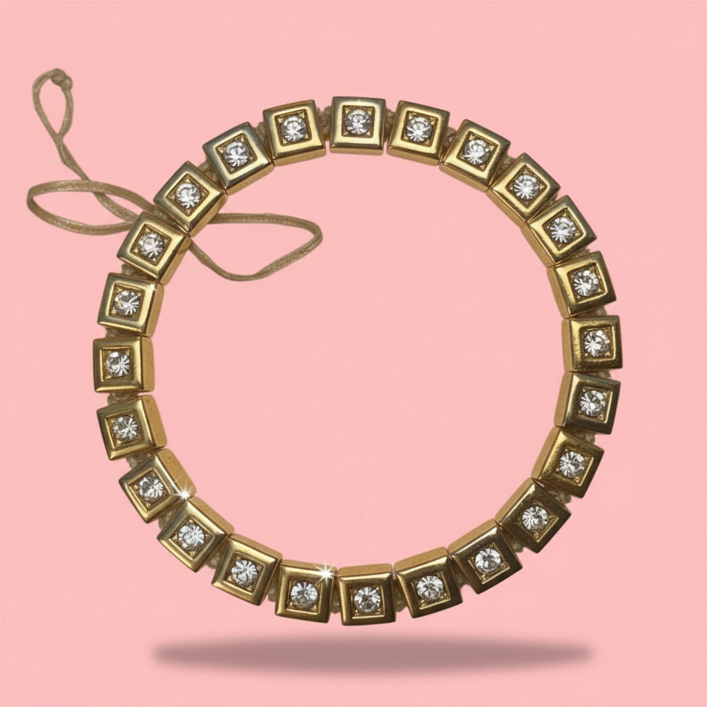 Bracelet Semi Élastique Pièces Carrées Dorées 5mm vue face expo