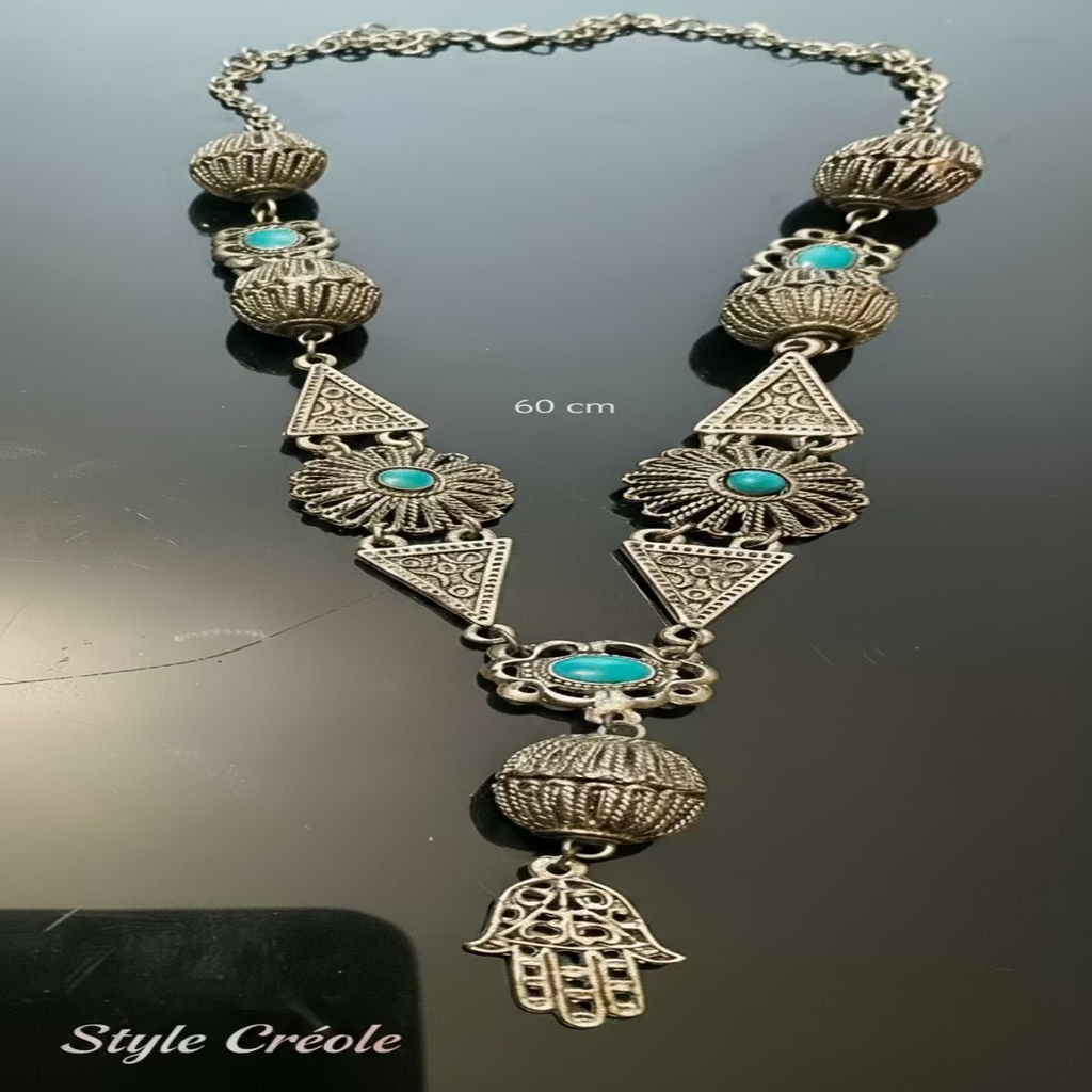 Collier creole fashion main de Fatma perles vert vue de face oblique et dimension