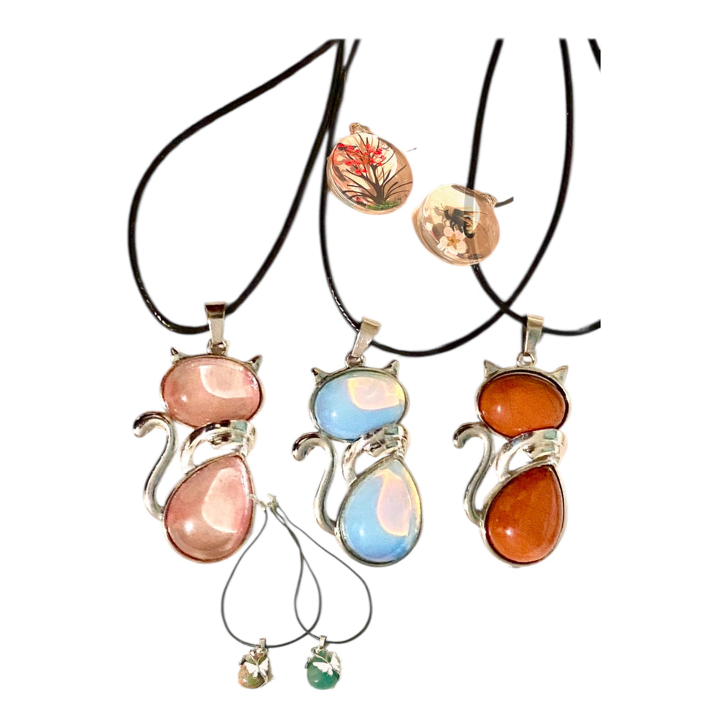 Collier Solidaire Chat - Pendentif Résine Perlé