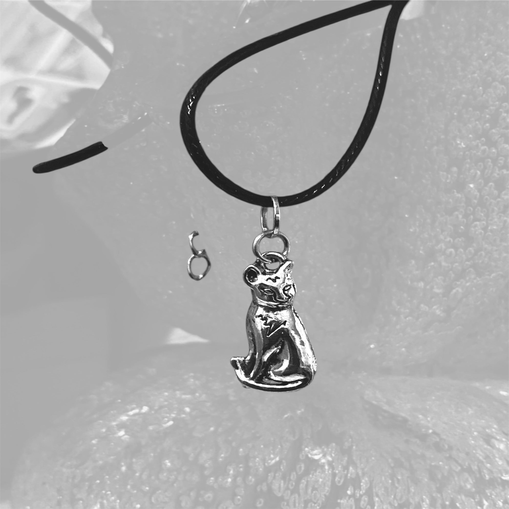 Collier_Associatif_Pendetif_mini_Chat_Metal_argente_vue3d