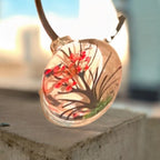 Collier_Associatif_Verre_Pendentif_illustration_Nature_arbre_rouge_zoom