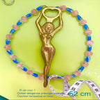 Ras-le-Cou vue global de face rajout mini portrait illustration rajout objet artistique avec info Dimension 