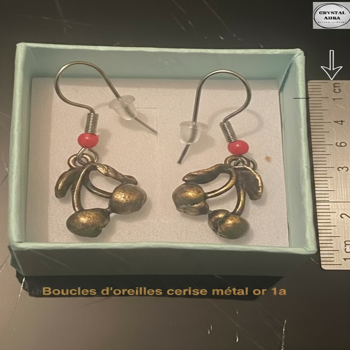 Boucles d'oreilles vintage Cerise en métal bronzé avec ornements style bohème rétro 