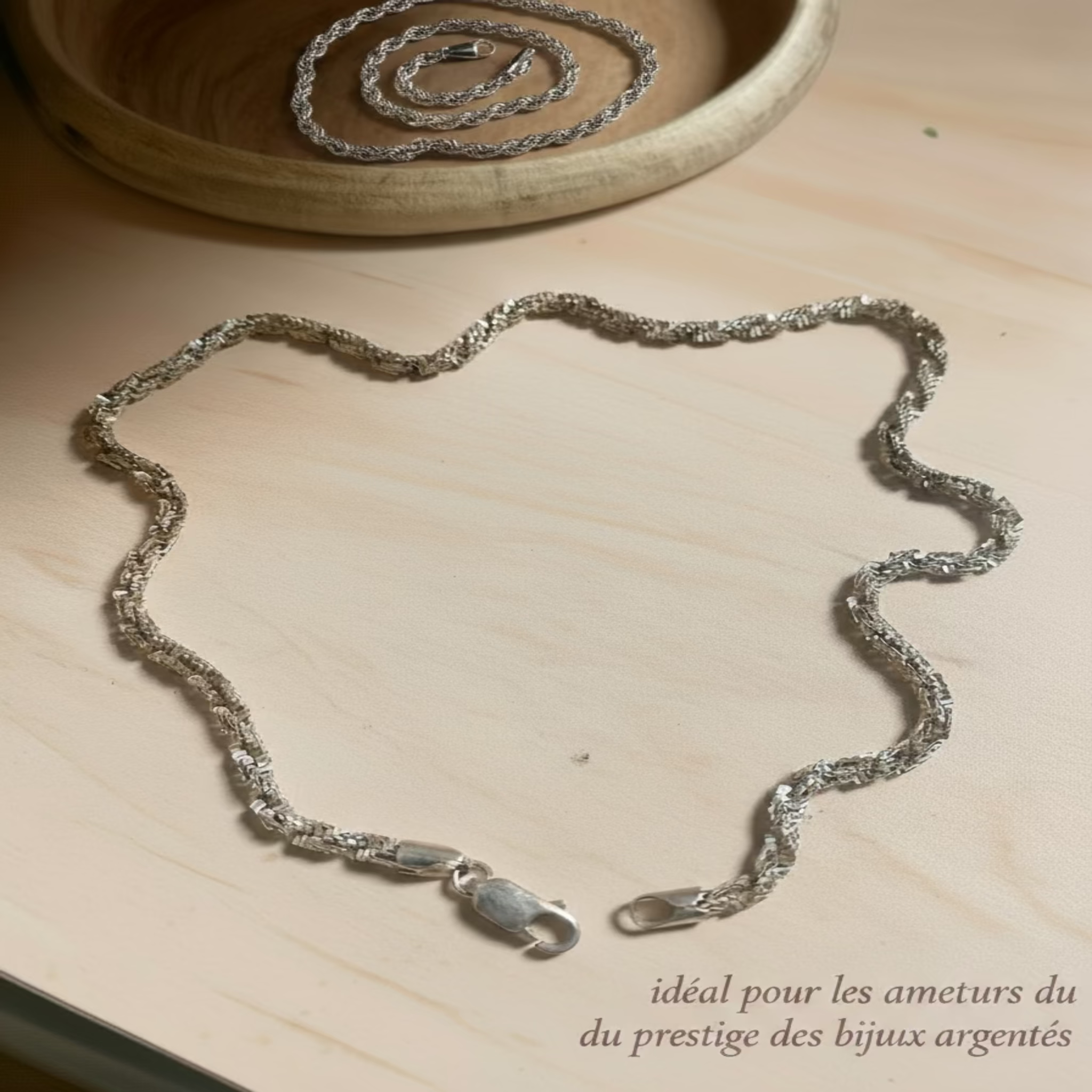 Collier Argent Ras-le-Cou Pièce Unique - Design Minimaliste